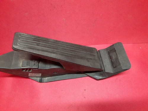 2008 - 2019 Infiniti 2009 - 2020 Nissan 370Z Acceleration Gas Pedal 18002-1NC0A - Picture 2 of 9