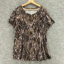 Maurices Top  Women 1 Brown Animal Print Roun...