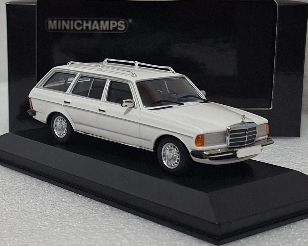 MINICHAMPS Mercedes-Benz 1:43 Vintage Manufacture Diecast Cars