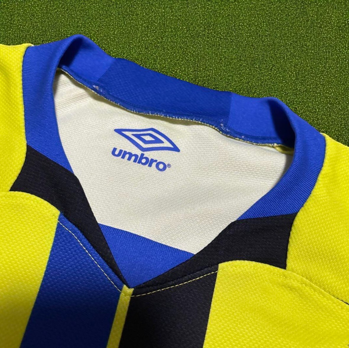 Maillot Gamba Osaka 2011 – Umbro – Jaune – Taille M (JPN L) – J League – Rare