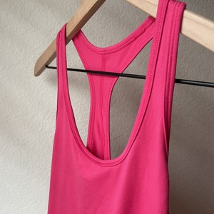 hot pink nike tank top