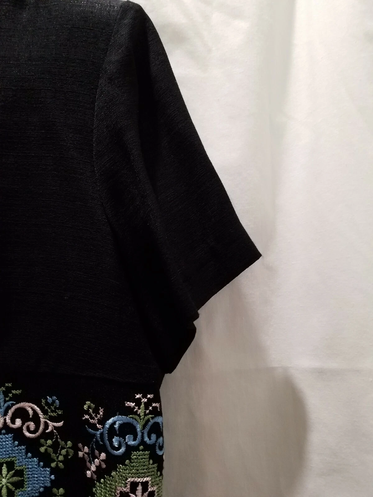 VETEMENTS ABITO LUNGO SHERI MARTIN NEW YORK NERO CON RICAMI COLORATI TAGLIA 12 #2610