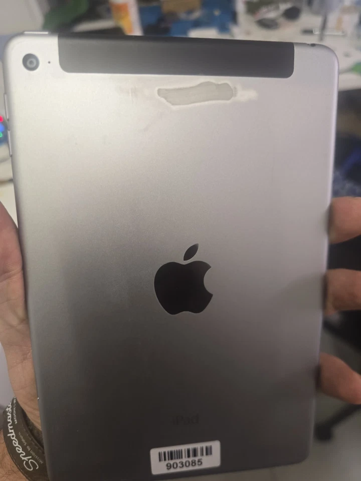 Apple iPad mini (4th generation) · 128GB · Cellular, photo 2 sur 5