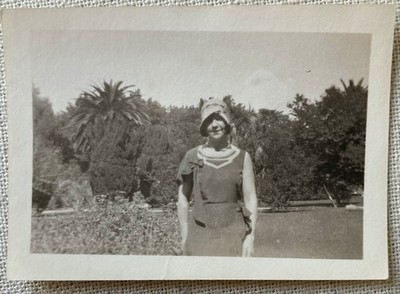 Vtg Photo Pretty Woman Fashion Nice Dress Hat Tropical Plants B&W 3.5'' x 2.5''