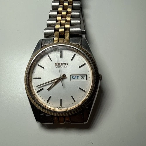 Vintage Seiko Day Date 7N43-812L Gold Tone Quartz Watch Read