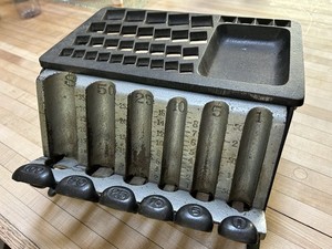 Vintage Early Staats Coin Changer / Pat. 1890 Changer Machine with Money Tray