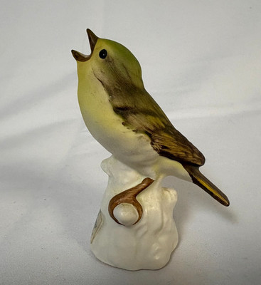 Goebel Wood Warbler Bird Figurine West Germany #38028 Vintage