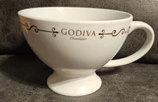 2013 Godiva Chocolatier Mug Large White Soup Tea Hot Coco Coffee Cup 18oz