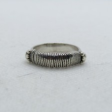 Beautiful Sterling Silver 925 Band Ring Size 5.25 K1667