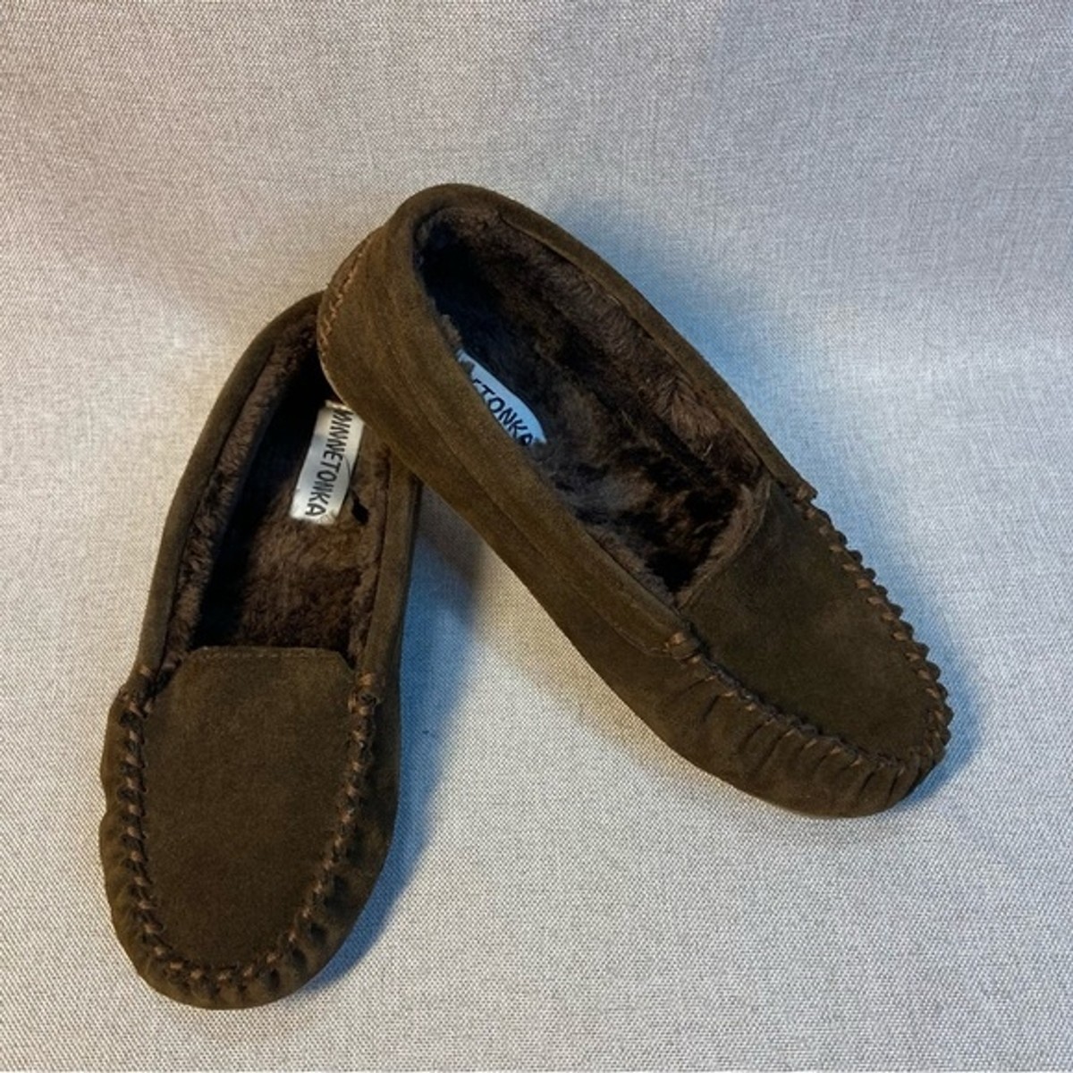 Minnetonka, Womens, Dark Brown Suede Slipper -Moccasins Size 10M