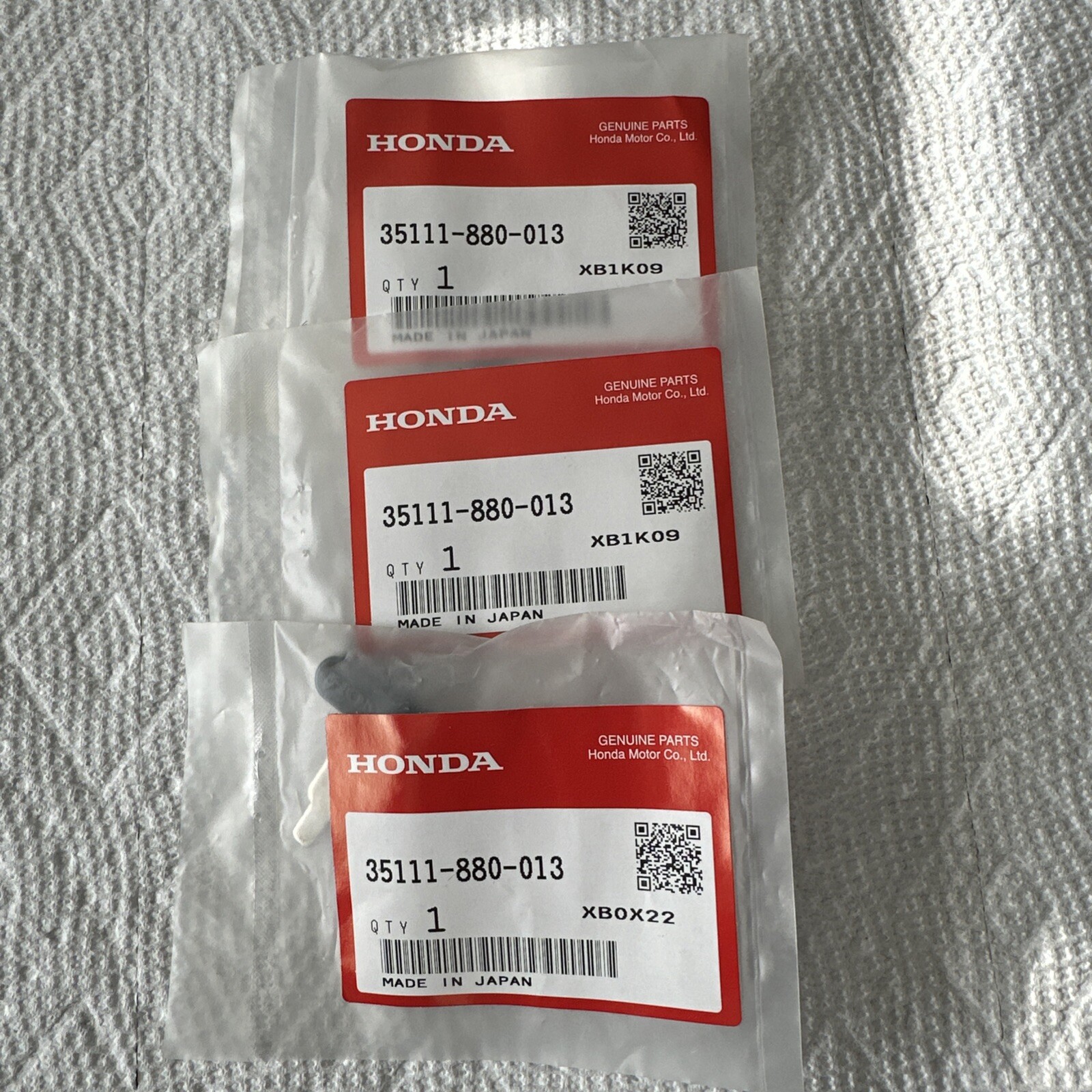 Genuine OEM Honda 35111-880-013 KEY