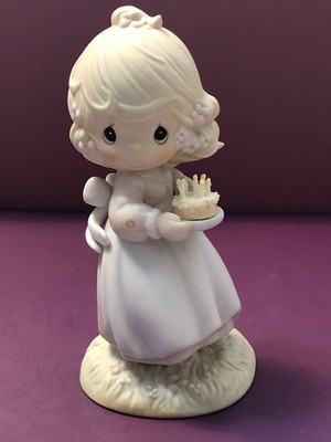 Precious Moments MAY YOUR BIRTHDAY BE A BLESSING Figurine Vintage 524301 Boxed