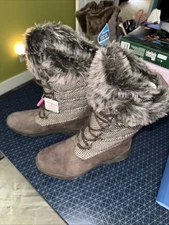 Skechers On the GO 400 Glacial Womens Winter Snow Boot Brown Chocolate 11