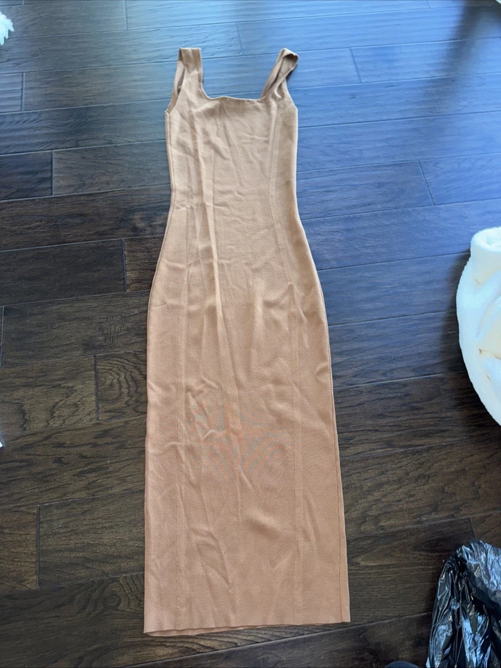 Vestido de cóctel marrón para mujer Central Park West S Foto 4 de 4