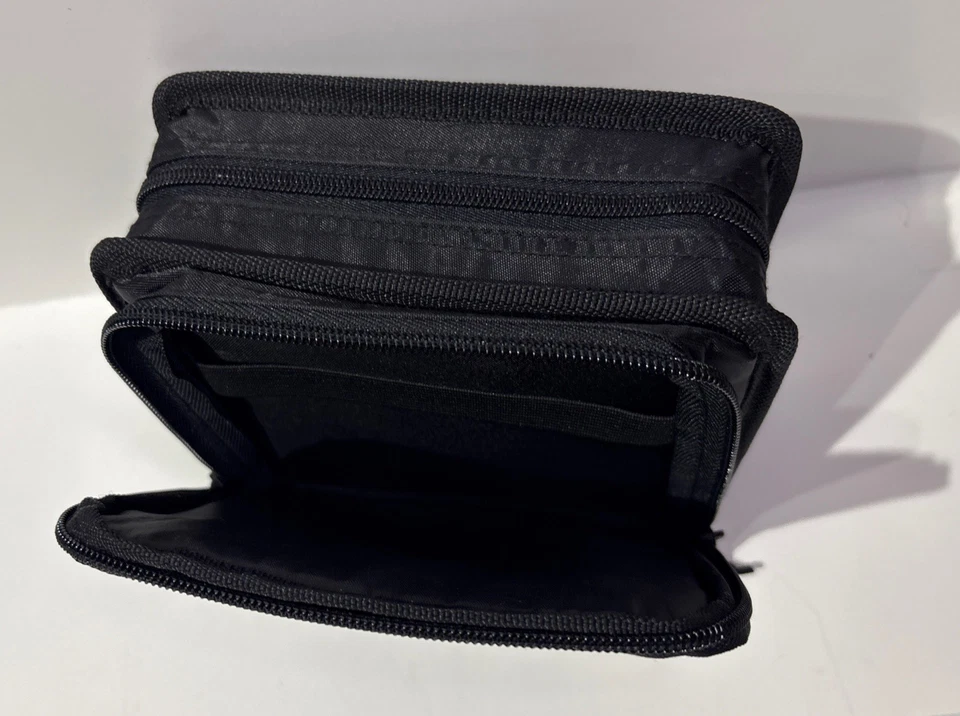 Case It CD Storage Carrier Travel Black Case with Discman Pocket Holds up to 24 - Image 3 of 4