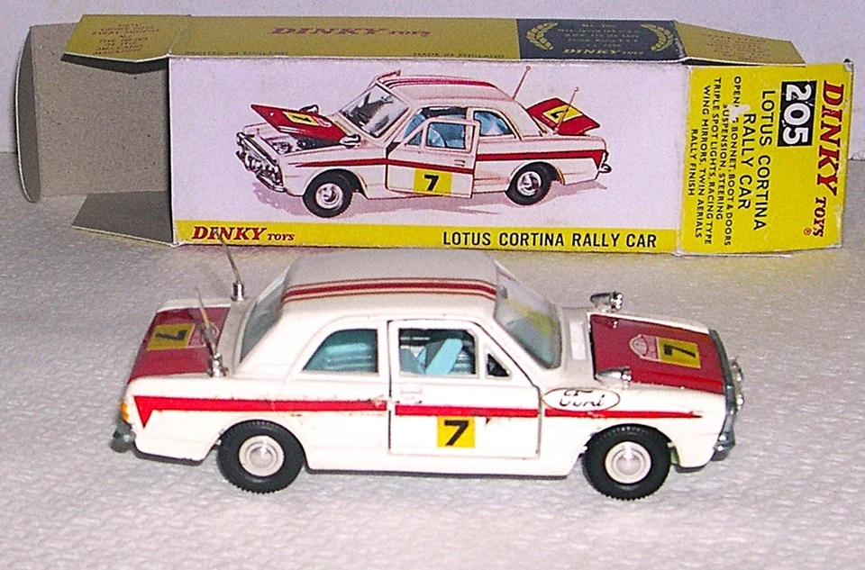 Dinky GB 205 Cortina Lotus Rally bianca n.7 boxed . OFFERTA ! - Immagine 2 di 4