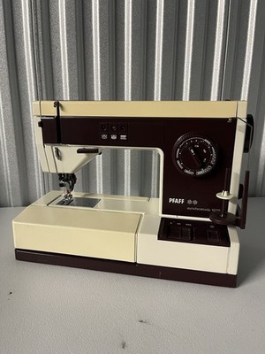 PFAFF  Synchrotronic 1229 Sewing Machine w/ Pedal & Case