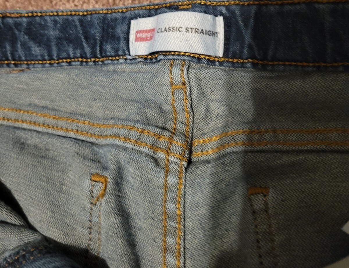 Picture 4 of 5