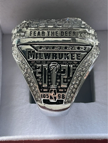 Giannis Antetokounmpo Milwaukee Bucks 2021 Championship Ring - Foto 4 di 8