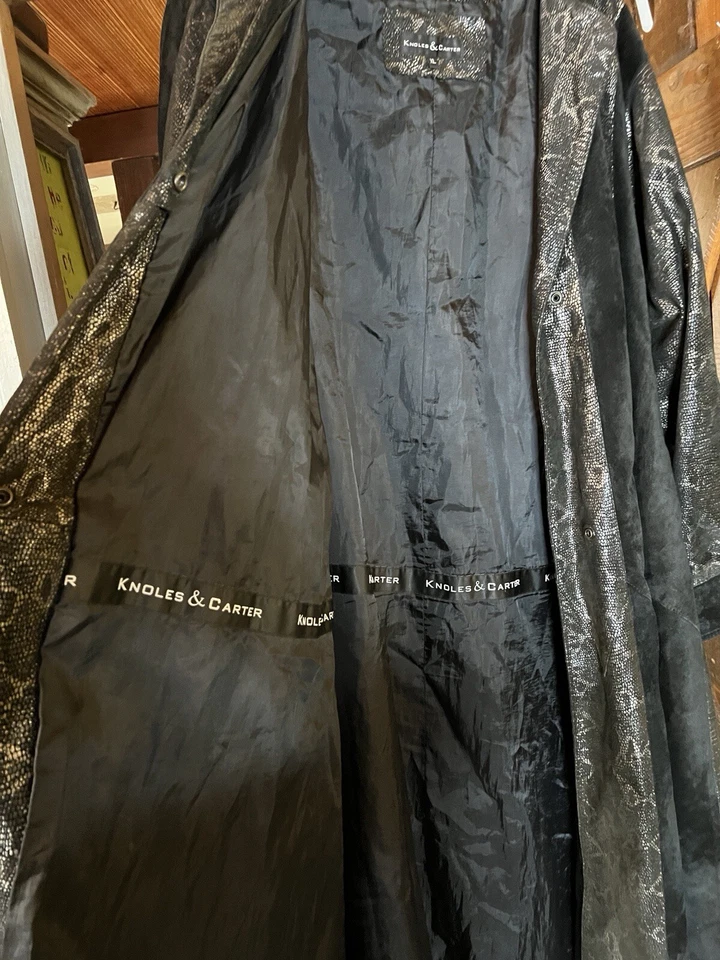 Gabardina Knoles & Carter XL gamuza piel de serpiente negra Foto 4 de 4