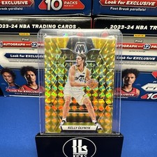 2022-23 Panini Mosaic - #62 Kelly Olynyk Gold Mosaic