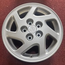 1995-99 Nissan Maxima Painted Silver 15x6.5 Oem Wheel Rim W Center Cap 62319