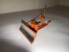 BRITAINS 1:32 Scale Farm Muledozer Bull Dozer Grader Blade Snow Plough Tractor
