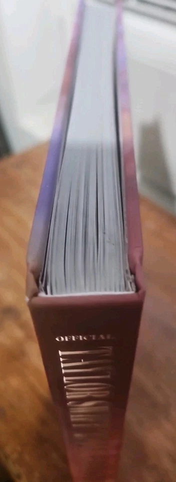 The Official Taylor Swift | The Eras Tour Book  - Image 3 of 4