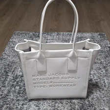 AUTH MARC JACOBS Standard Supply Tote Bag Leather WHT QC 007641 MSRP $495