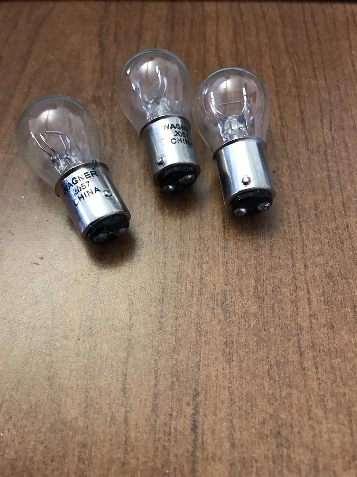 Lote de 3 bombillas multiusos Wagner 2057 Foto 4 de 4