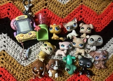100% Authentic Vintage LPS Littlest Pet Shop Lot Of 12 Pets & Game & Accessory