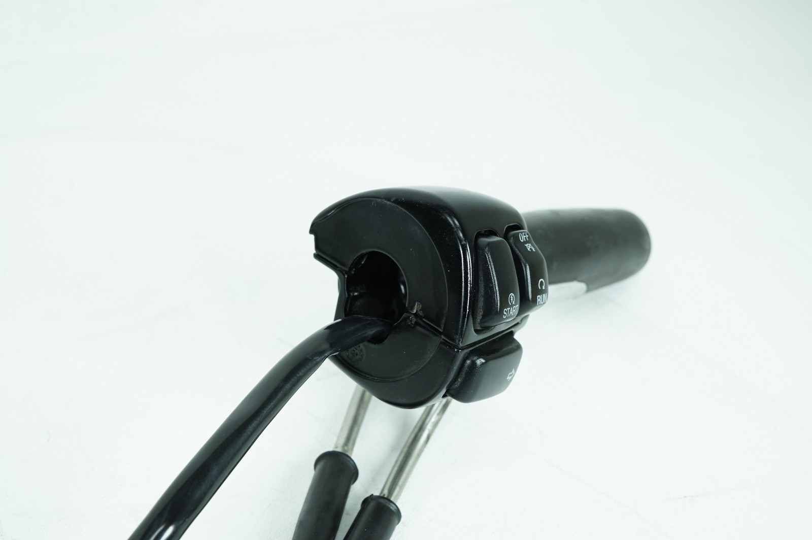 04 Harley Touring Road King Custom OEM Right Engine Start Kill Switches Controls