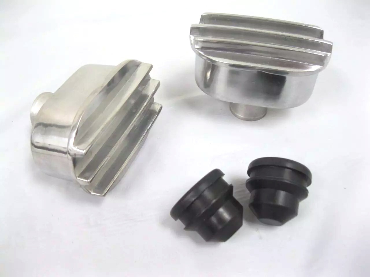 Polished Aluminum Finned Oval Air Breather Combo Valve Cover Set of 2 ...