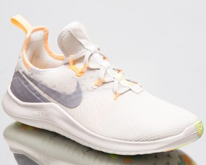 tenis nike free tr 8