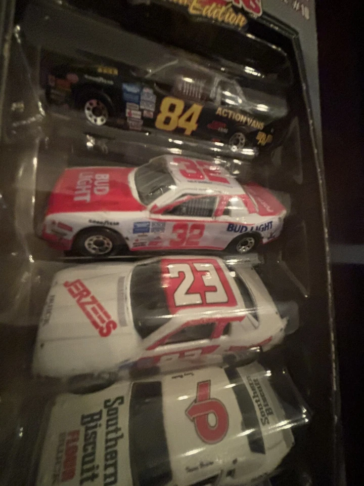 NASCAR personalizado fundido pacote com 5: esquemas raros Buick Lesabre em escala 1/64 - Imagem 3 de 4