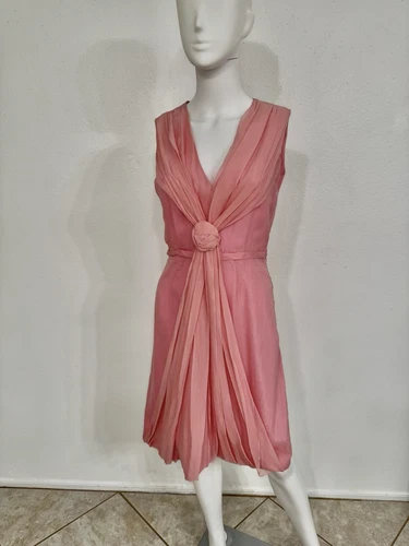 Abito vintage Balenciaga in chiffon di seta rosa con rosetta di seta adatto a XS