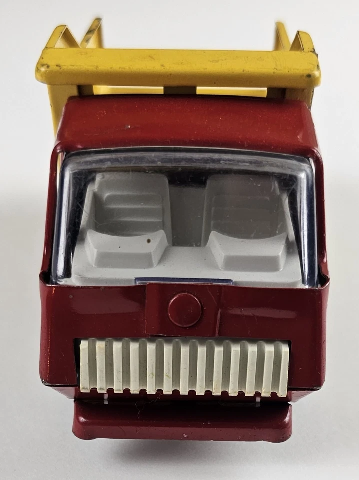 老式 20 世纪 70 年代 5 英寸黄色和红色压钢 Tonka 迷你自卸车 — 第 3/4 张图片