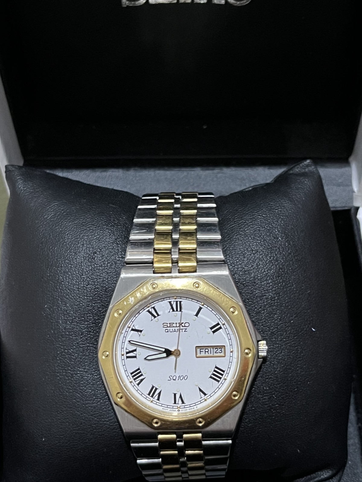 Seiko Day Quartz SQ Date Working 100 Order 5Y23- 8200 - VintageWatches.PK Seiko Day Quartz SQ Date Working 100 Order 5Y23- 8200 - vintagewatches.pk