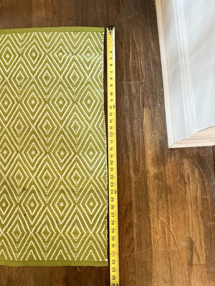 Dash & Albert Diamond Handwoven Indoor/Outdoor Rug | Size: 2x3' | Color: Green - Image 4 of 4