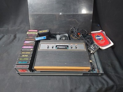 Atari 2600 Original Woodgrain Console, Games, Case, Controllers, Booklets WORKS