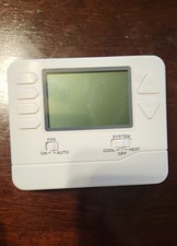 Digital Wall Thermostat White 1H/1C Heat Cool - Only 8 Months Old 