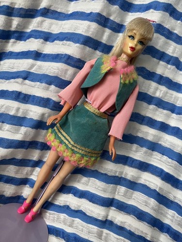 Tenue Pyjama Barbie Twist ‘N Turn 1806 Mattel – Vintage Années 60/70