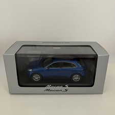 Minichamps 1/43 Porsche Macan S Diecast Model Blue Unopened