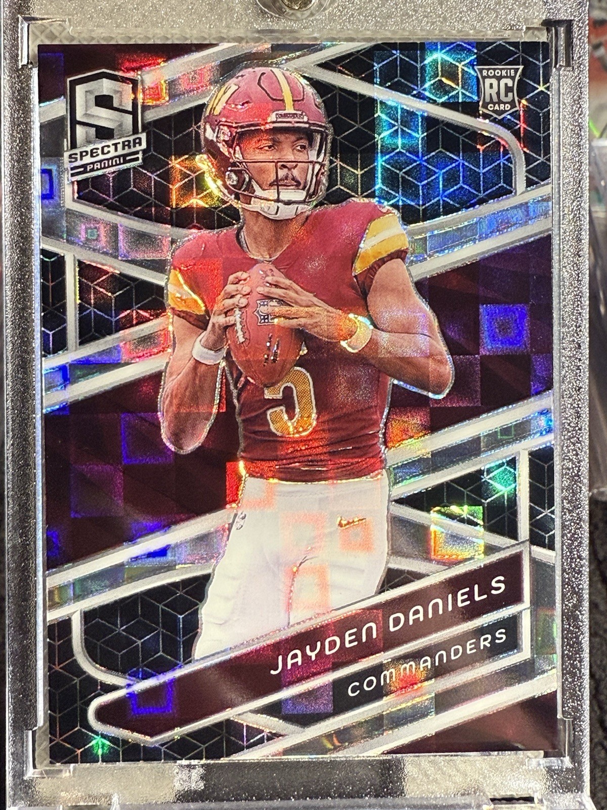 JAYDEN DANIELS - 2024 SPECTRA #115 SPECTRIS ROOKIE #/30 COMMANDERS
