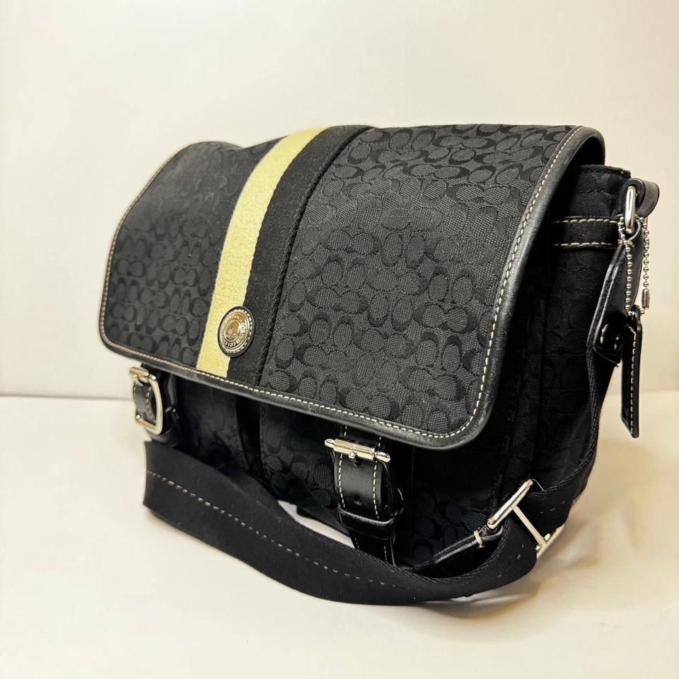 Coach Signature Crossbody Voyager Messenger Jacquard Bag Black - Image 2 of 4