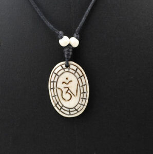 Halskette Buddhistische-Anhänger Tibetische Om und mantra-GAR4-3834