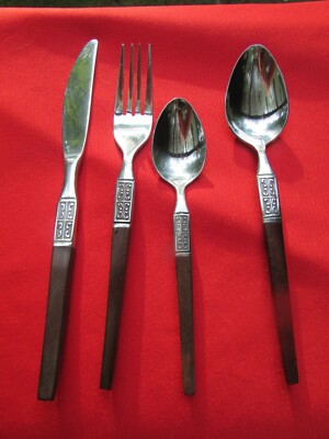 La Joya Pattern 4 Piece Place Set By Ekco Eterna Stainless Rosewood Wood Handle