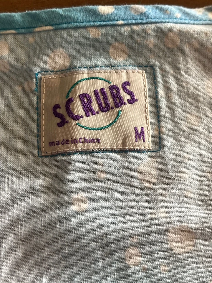 NEW S.C.R.U.B.S. Scrub Top Size Unisex Medium Christmas Holiday Snow Penguins - Image 4 of 4