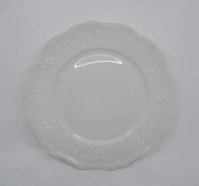 RAYNAUD / CERALENE HAWTHORN DINNER PLATE  -  10 5/8"    0509D