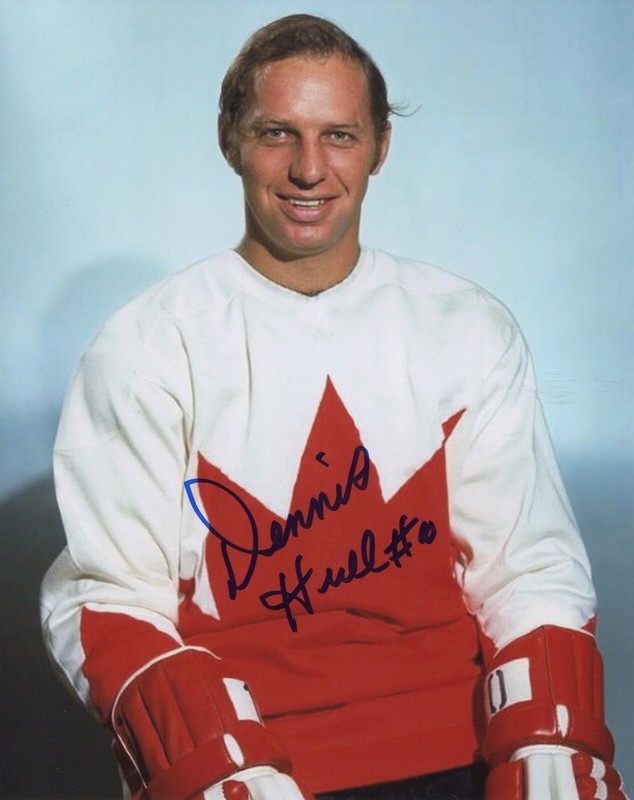 DENNIS HULL 1972 Team Canada Summit Series signed color Photo pose Chicago #1